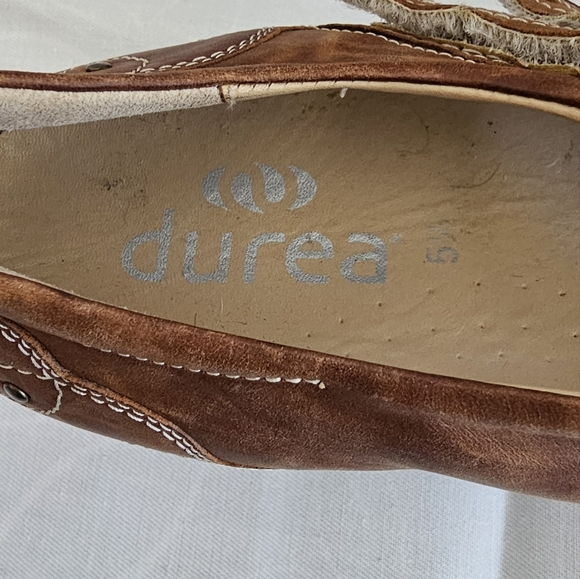 DUREA Womens Brown Leather Embroidered Iris Mary Jane Walking Shoes Sz 5 1/2 - Picture 8 of 9